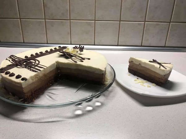 Čokoladna torta s tri vrste čokolade